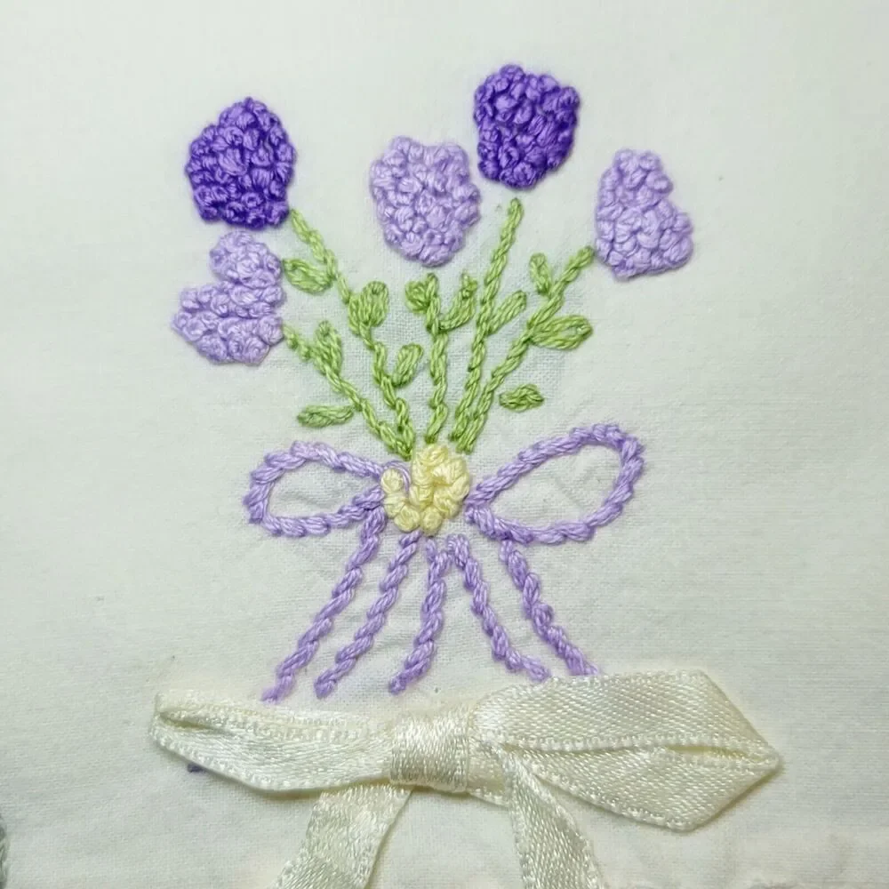 Vintage Embroidered Kitchen Hand‎ Towel Pink Purple Flower Bouquet Laced Boarder
